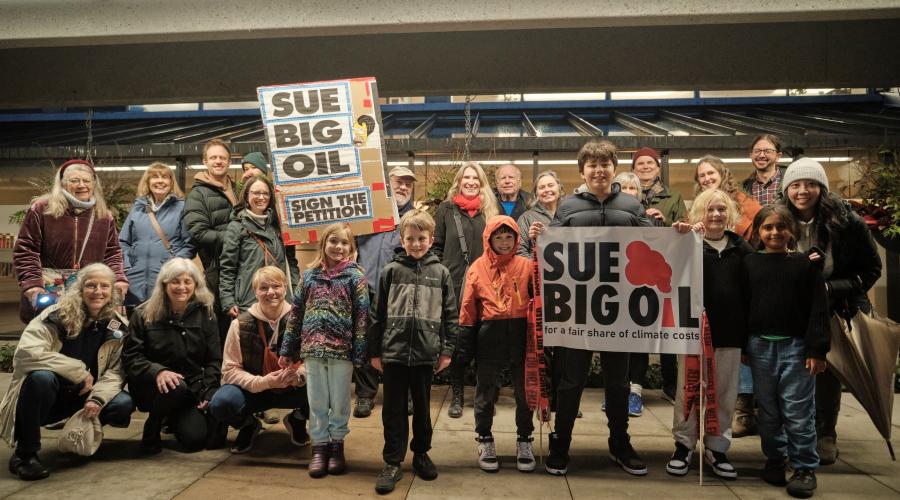 Sue Big Oil volunteers and supporters in Burnaby. (Photo: For Our Kids Burnaby / Force of Nature Alliance)